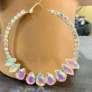 Iridescent scallop shaped earrings